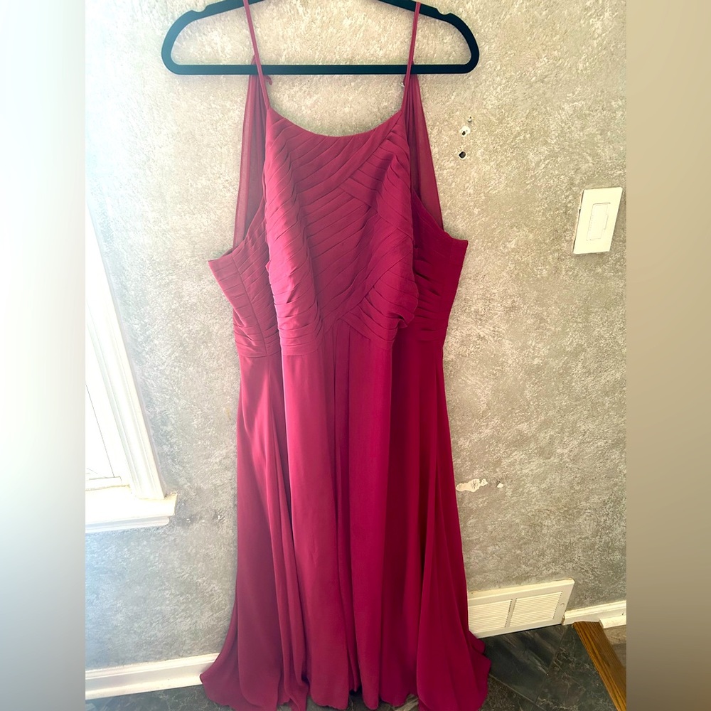 Azazie Ginger Bridesmaids Dress in color Cabernet. Size 22